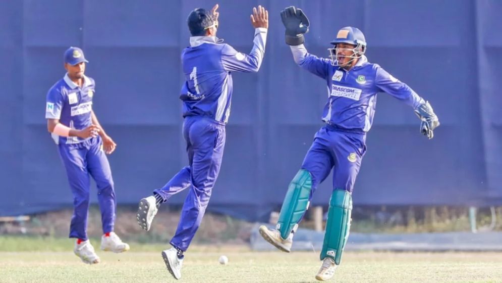 ডিপিএলে নবাগত গুলশান ক্রিকেট ক্লাবের কাছে ধরাশায়ী মোহামেডান